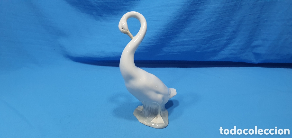 Antig&uuml;edades: CISNE DE LLADRO PORCELANA - Foto 1