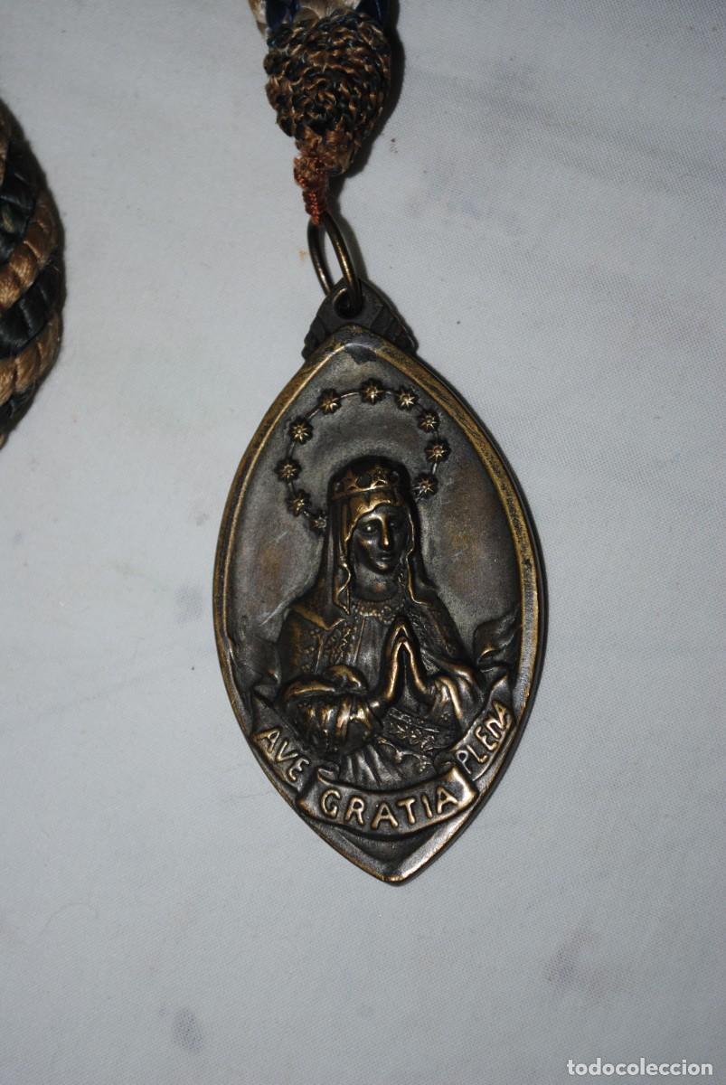 Antig&uuml;edades: MEDALLA DE BRONCE DE SAN LUIS Y , LA VIRGEN . - Foto 2