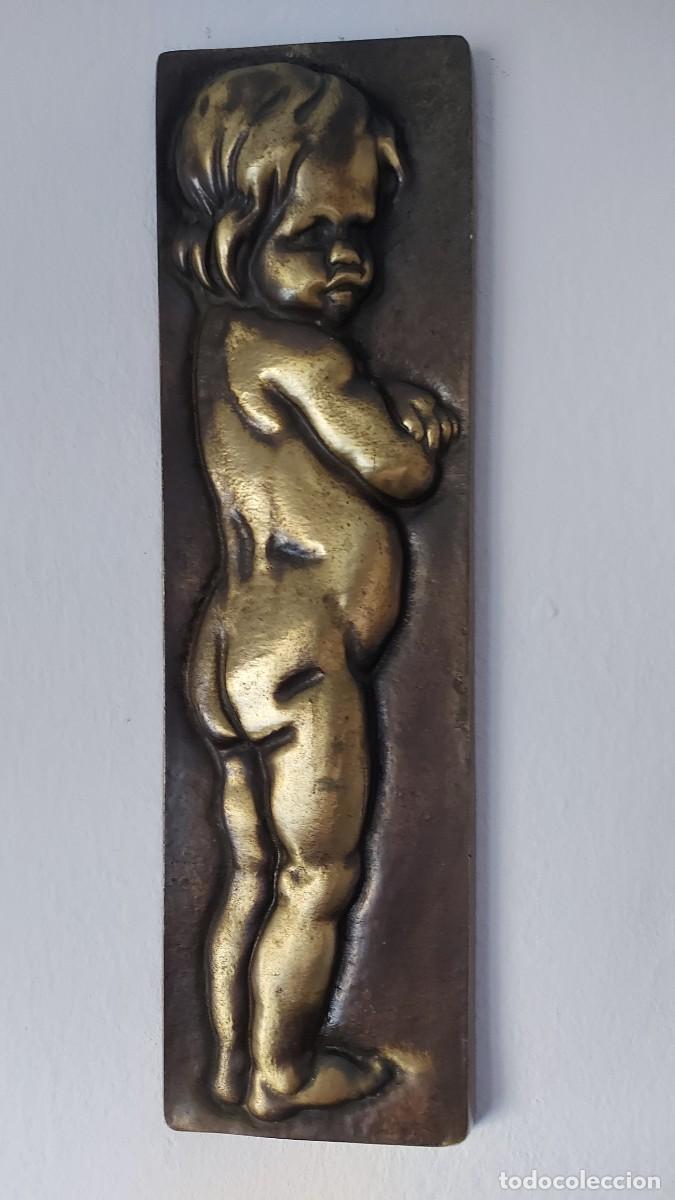 Antig&uuml;edades: PLACA PARED NI&Ntilde;O QUERUBIN EN BRONCE - Foto 2