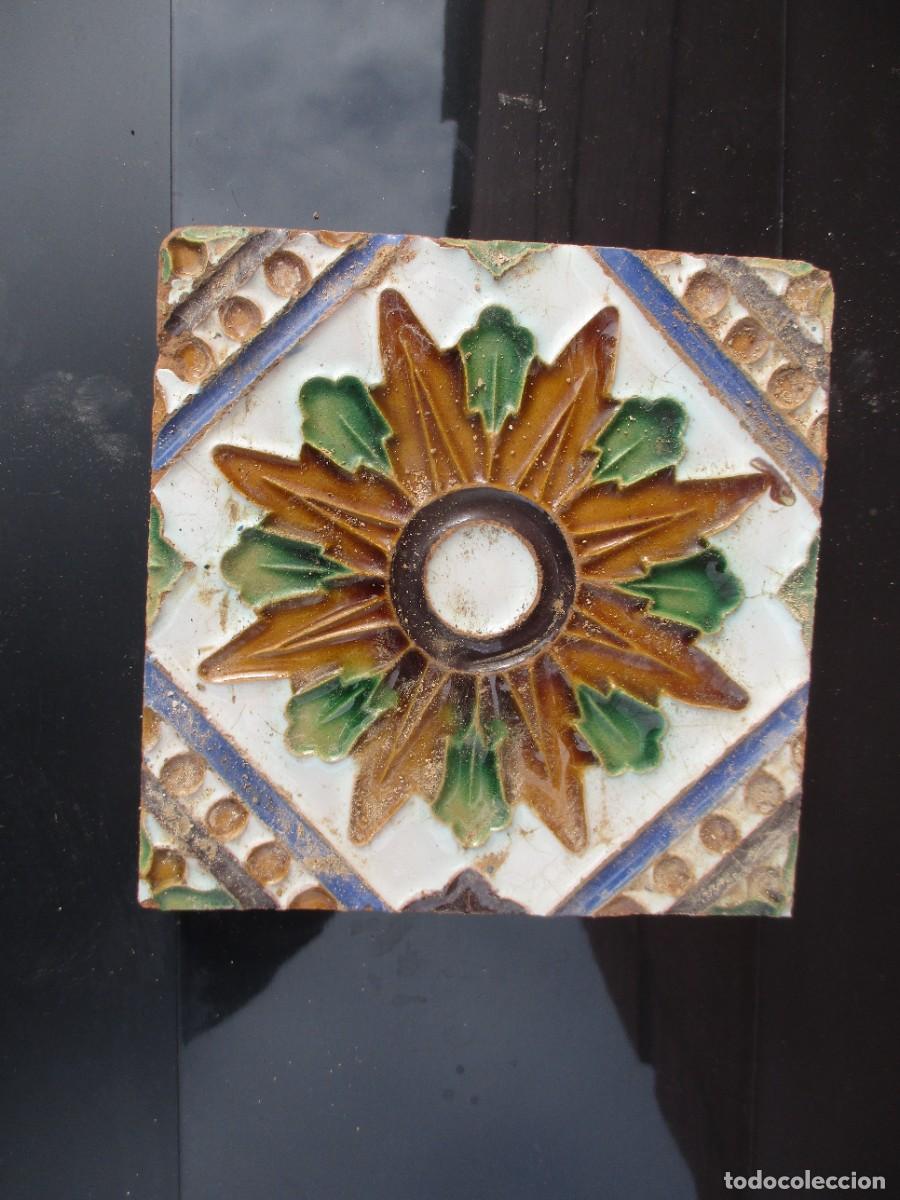 Antig&uuml;edades: Azulejo antiguo de Triana - Foto 1