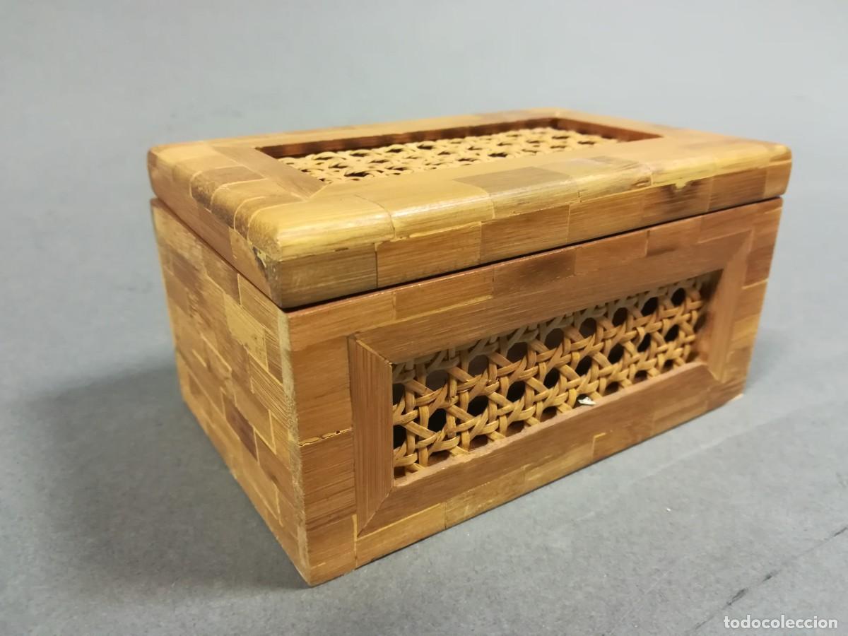 Antig&uuml;edades: CAJA RECTANGULAR IMITACION BAMBU CON CELOSIA - Foto 3