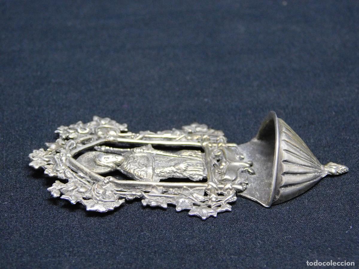 Antig&uuml;edades: BENDITERA DE PLATA - Foto 3