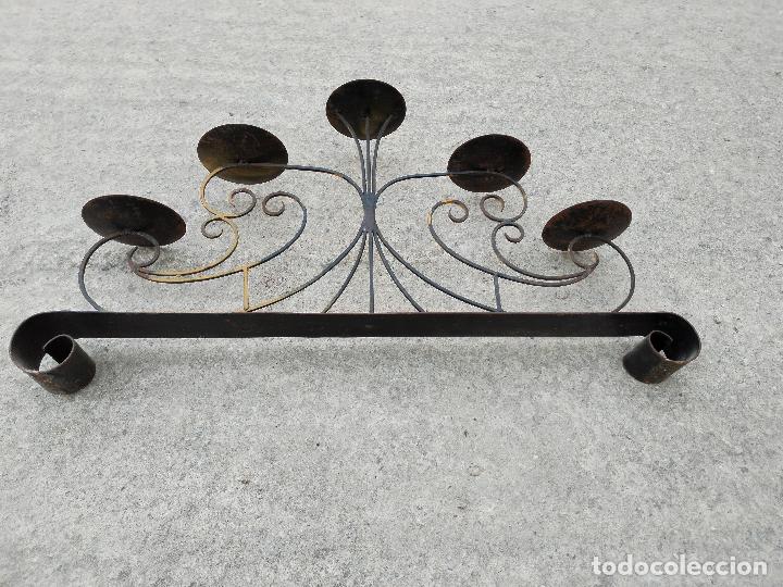 Antig&uuml;edades: candelabro de forja - Foto 2