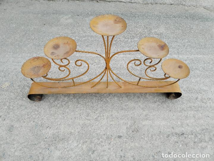 Antig&uuml;edades: candelabro de forja - Foto 1
