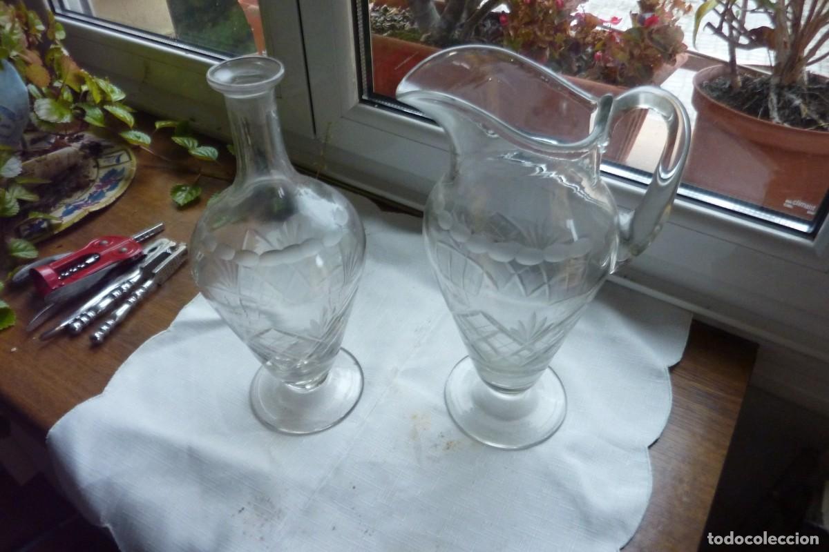 Antig&uuml;edades: JARRA Y LICORERA DE CRISTAL TALLADO - Foto 1