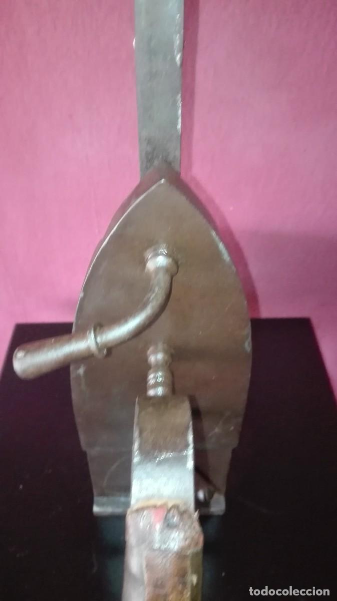 Antig&uuml;edades: ANTIGUA LAMPARA PLANCHA - Foto 17