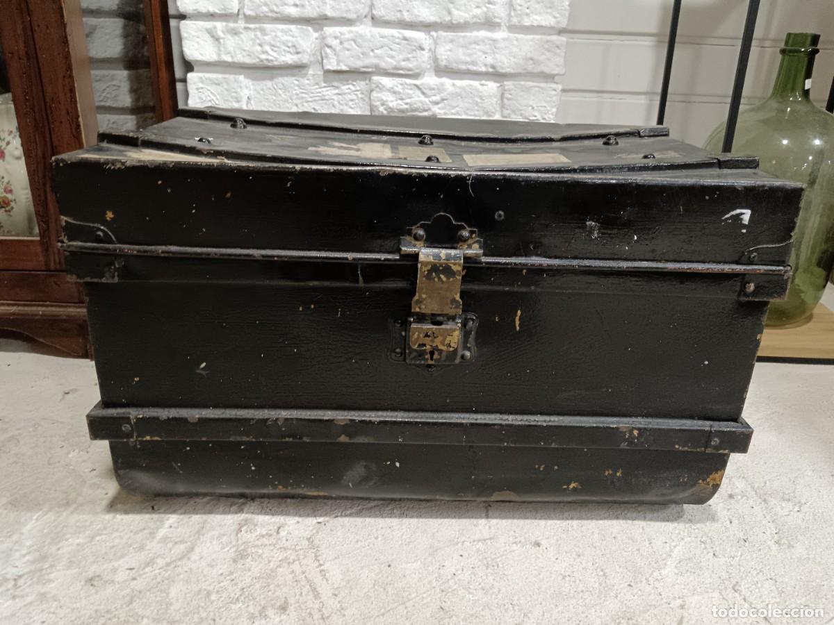 Antig&uuml;edades: ANTIGUO BA&Uacute;L MET&Aacute;LICO - Foto 1