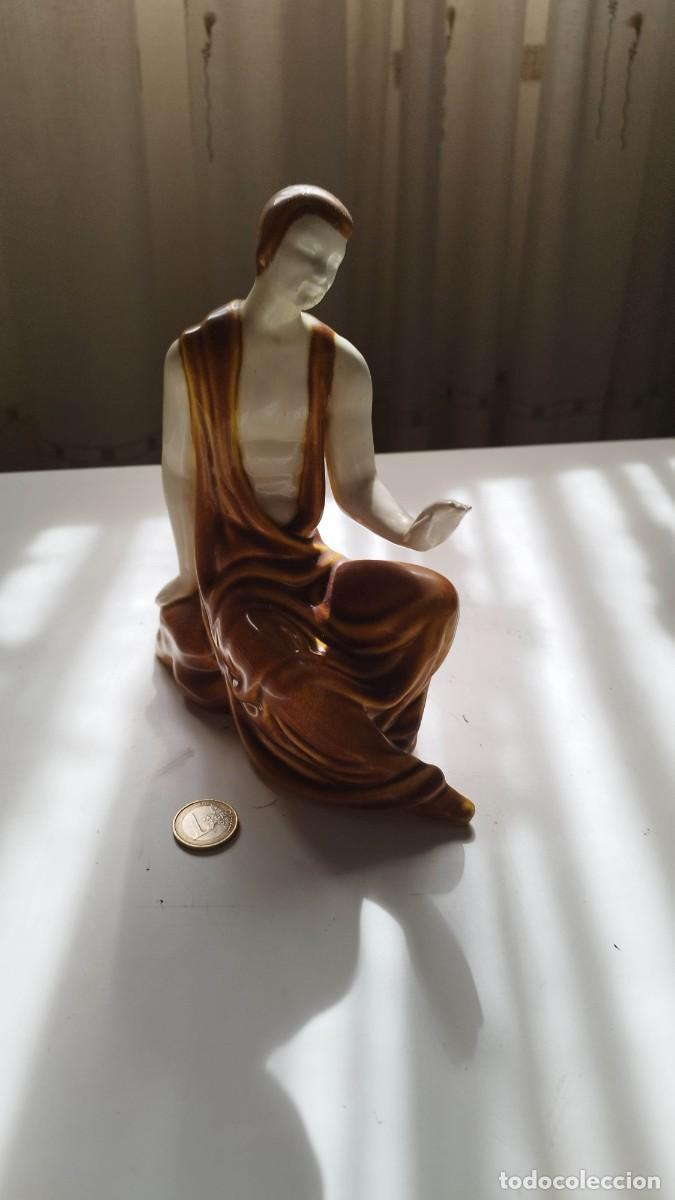 Antig&uuml;edades: Figura de Buda muy original sentado de porcelana de Cornella de Llobregat