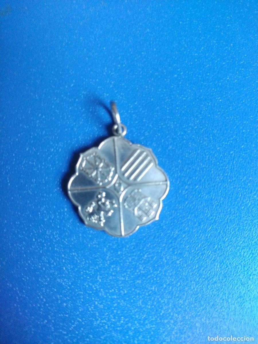 Antig&uuml;edades: Colgante en plata &rdquo;Franco&rdquo; - Foto 2