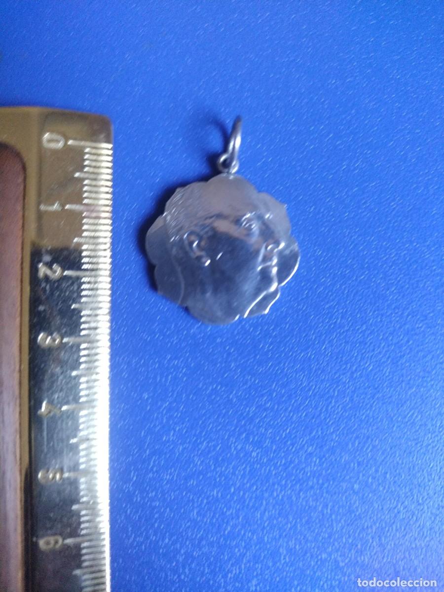 Antig&uuml;edades: Colgante en plata &rdquo;Franco&rdquo; - Foto 3