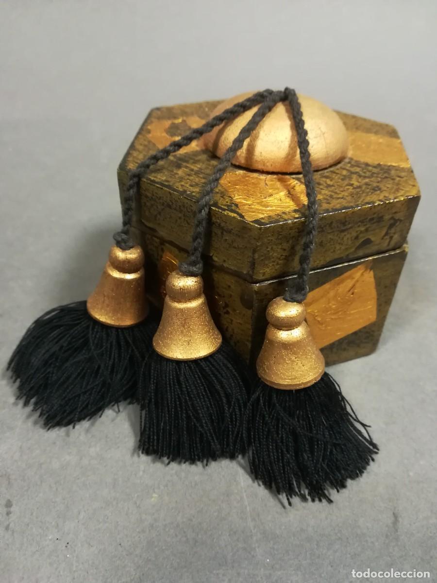 Antig&uuml;edades: CAJA DECORATIVA HEXAGONAL - Foto 1