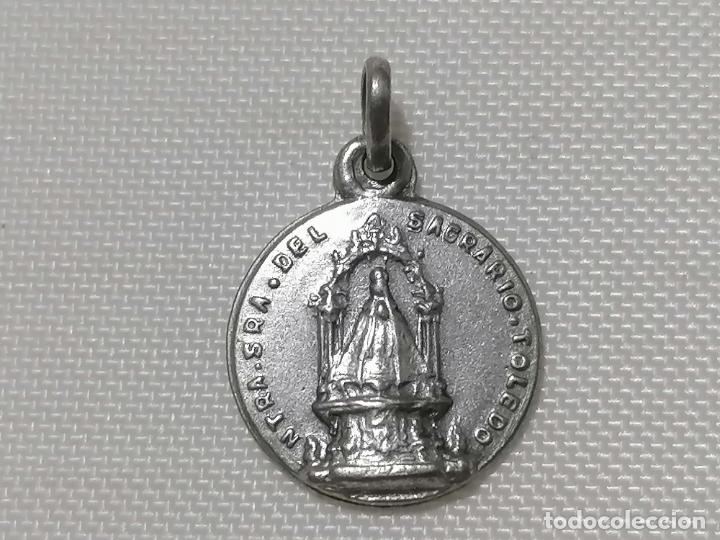 Antig&uuml;edades: MEDALLA DE PLATA, NTRA SRA DEL SAGRARIO - TOLEDO - Foto 1