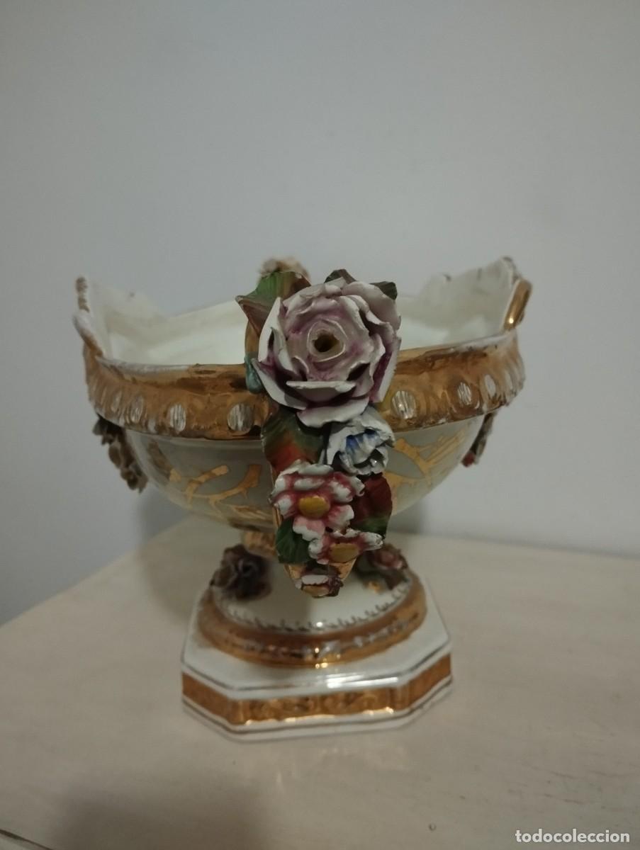 Antig&uuml;edades: Gran centro de mesa de porcelana - Foto 7