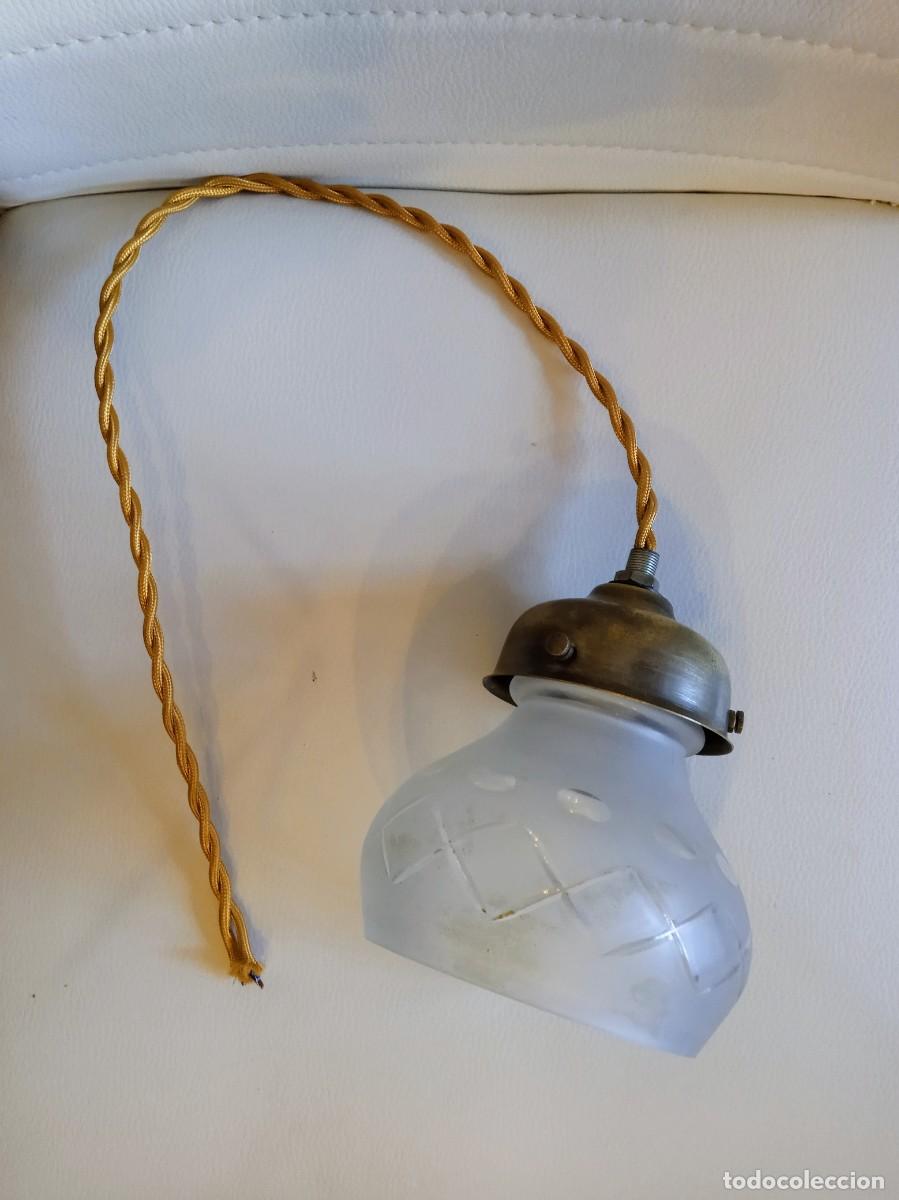 Antig&uuml;edades: L&aacute;mpara antigua de techo con cord&oacute;n - Foto 2