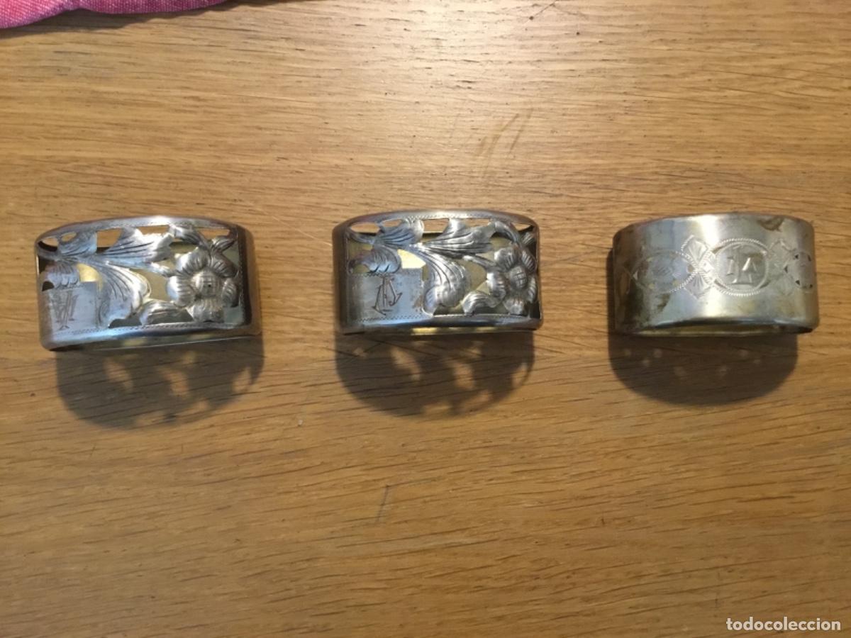 Antig&uuml;edades: Tres servilleteros plata - Foto 1