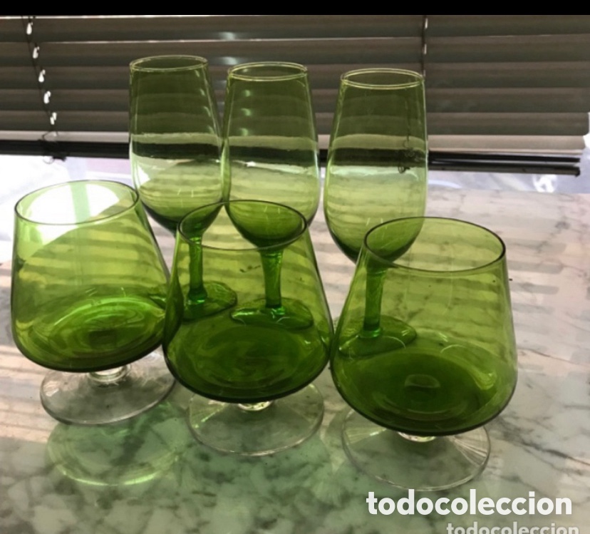 Antig&uuml;edades: Lote jarras y vasos cristal - Foto 3