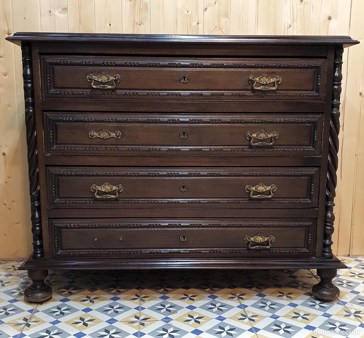 Antig&uuml;edades: Dormitorio Espa&ntilde;ol de nogal - Foto 6
