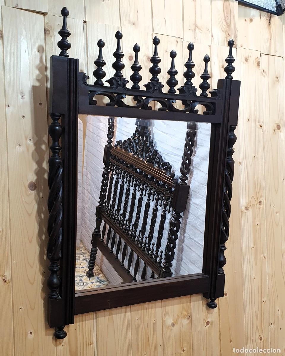 Antig&uuml;edades: Dormitorio Espa&ntilde;ol de nogal - Foto 8