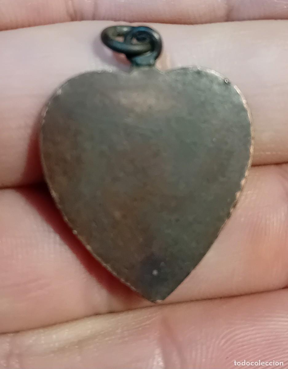 Antig&uuml;edades: Antigua medalla de bronce con forma de coraz&oacute;n S XIX - Foto 2