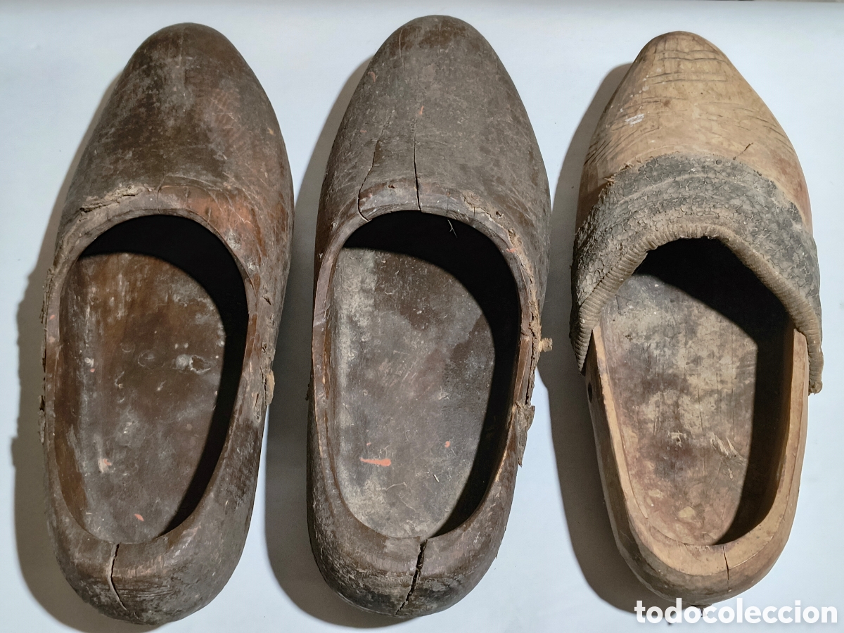 Antig&uuml;edades: 3 ZAPATOS DE MADERA ANTIGUOS, ZUECOS, MADRE&Ntilde;AS, ARTESANALES, REFORZADOS CUERO Y CLAVOS PARA COLGAR