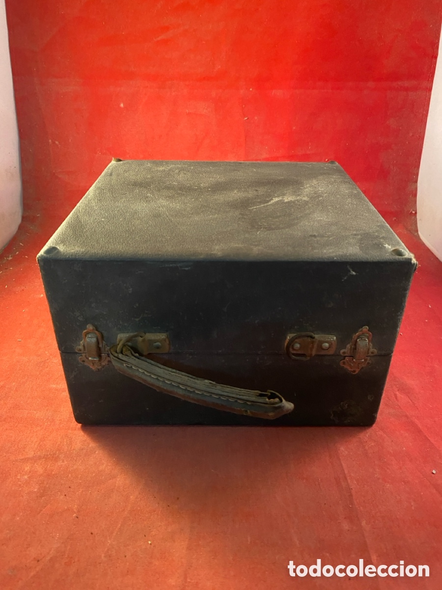 Antig&uuml;edades: Antigua caja malet&iacute;n - Foto 1
