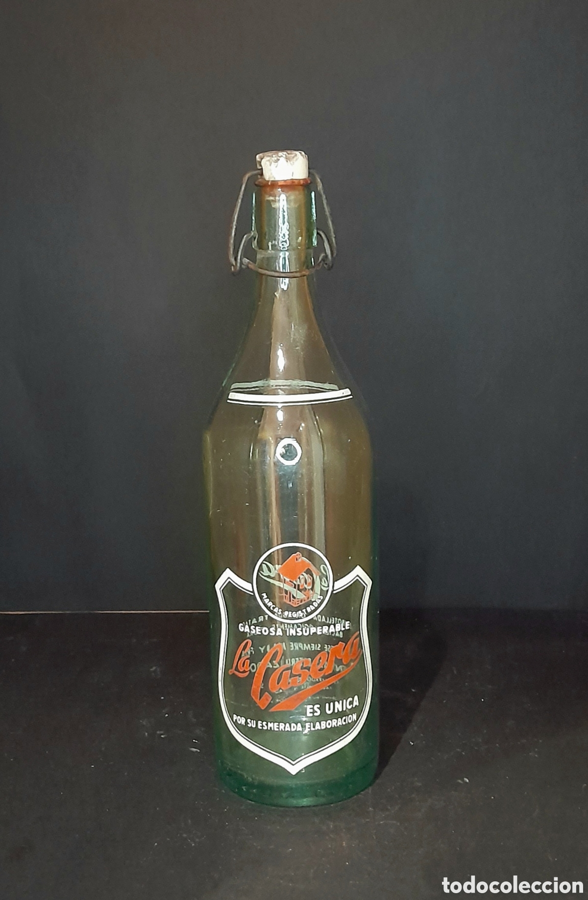 Antig&uuml;edades: Botella de gaseosa La Casera. - Foto 1