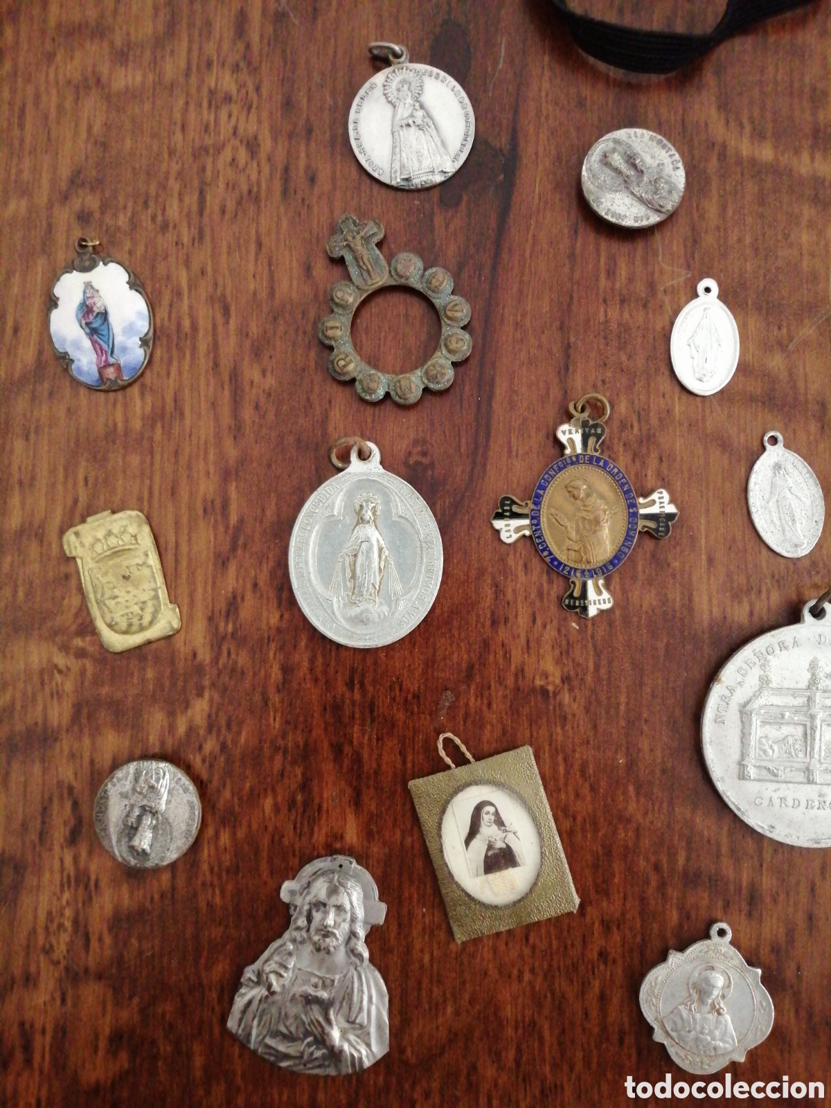 Antig&uuml;edades: 19 Medallas - Foto 3