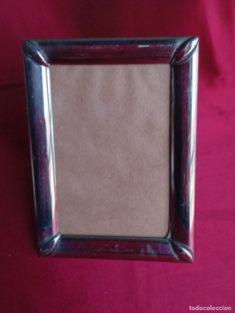 Antig&uuml;edades: Portafotos rectangular de alpaca plateada - Foto 1