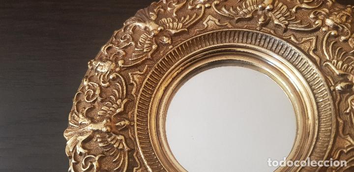 Antig&uuml;edades: ESPEJO DE BRONCE COLGAR A LA PARED 15X2 CM - Foto 5