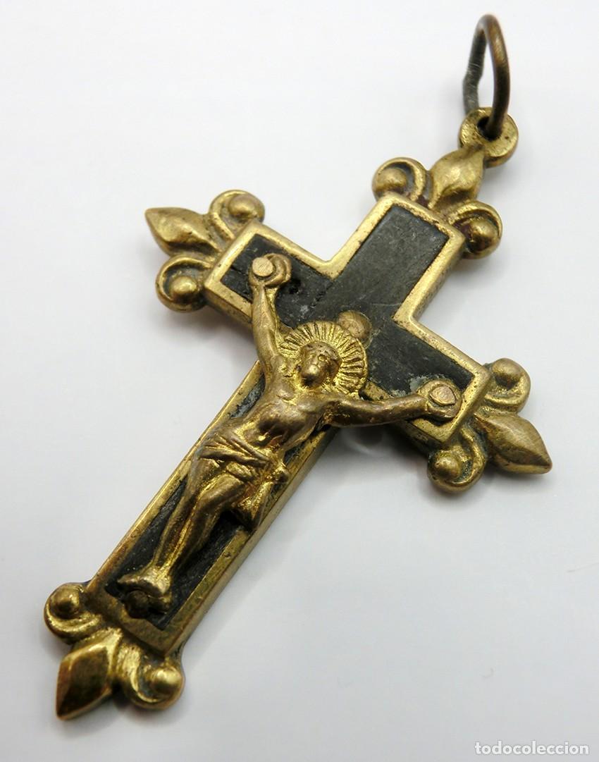 crucifijo-pared (metal) latón-dorado - Buy Antique crucifixes on  todocoleccion