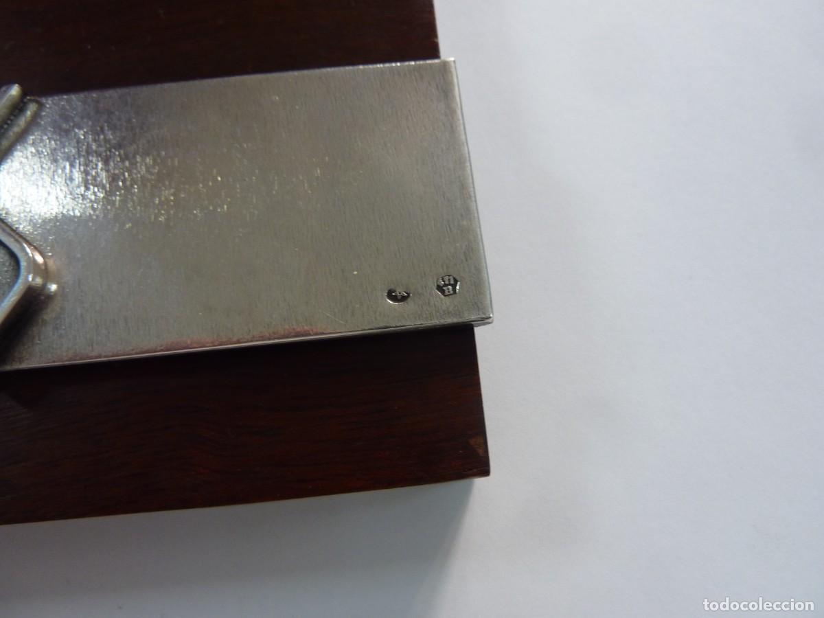Antig&uuml;edades: Placa de pared en nogal y plata de 925 mm BENVINGUTS - Foto 6