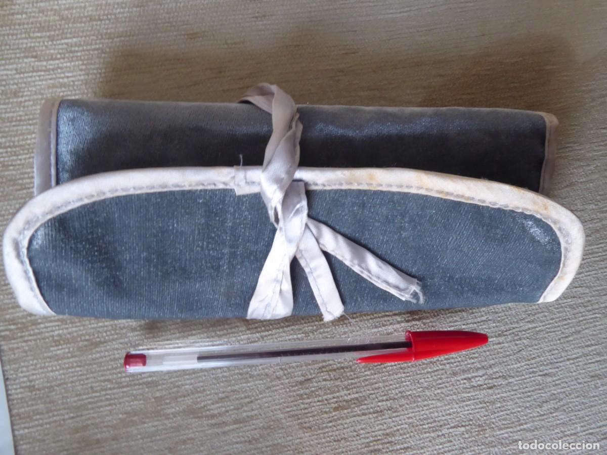 Antig&uuml;edades: Estuche para brochas - Foto 1