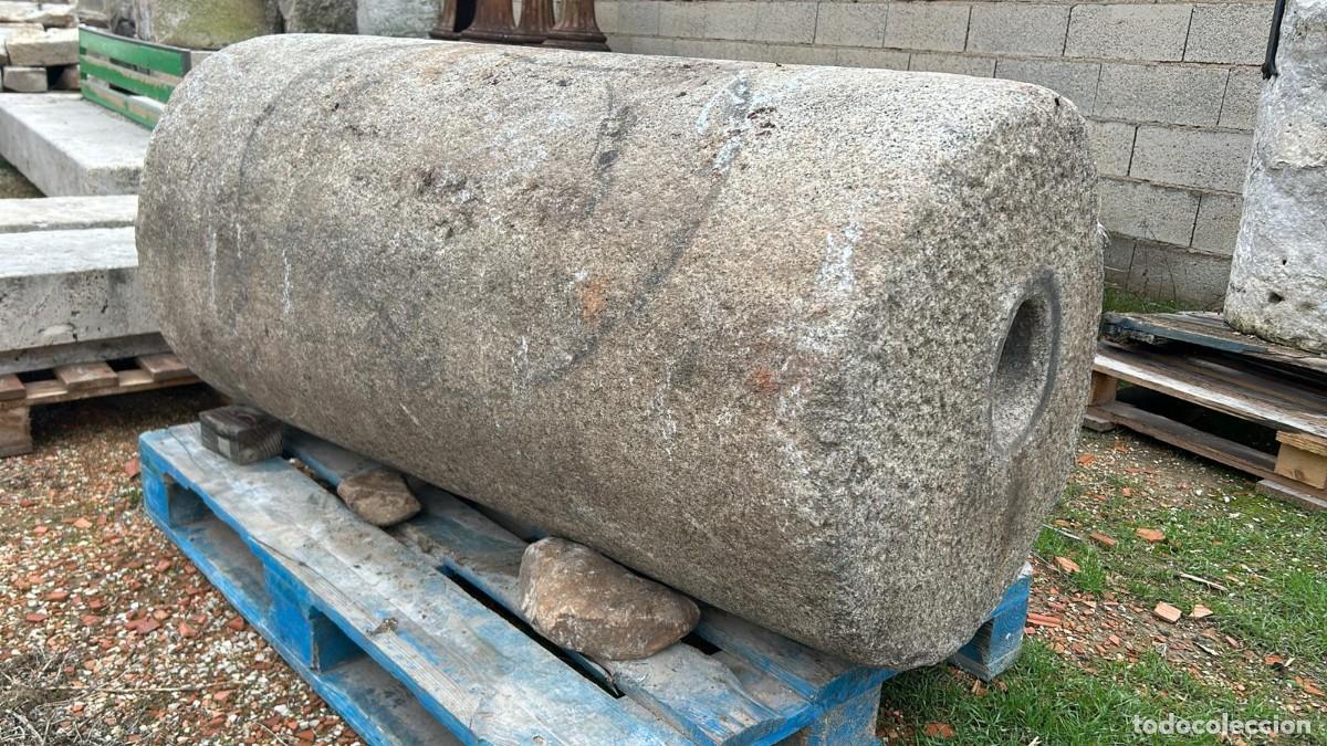 Antiquit&eacute;s: RULO DE PIEDRA DE GRANITO EN BUENAS CONDICIONES DE 130 X 65 CMS. DE DIAMETRO