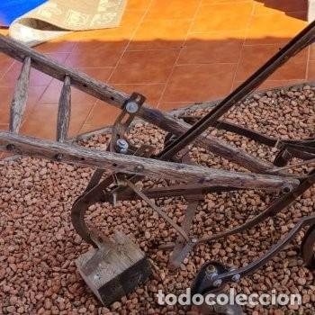 Antig&uuml;edades: Arado - Foto 1