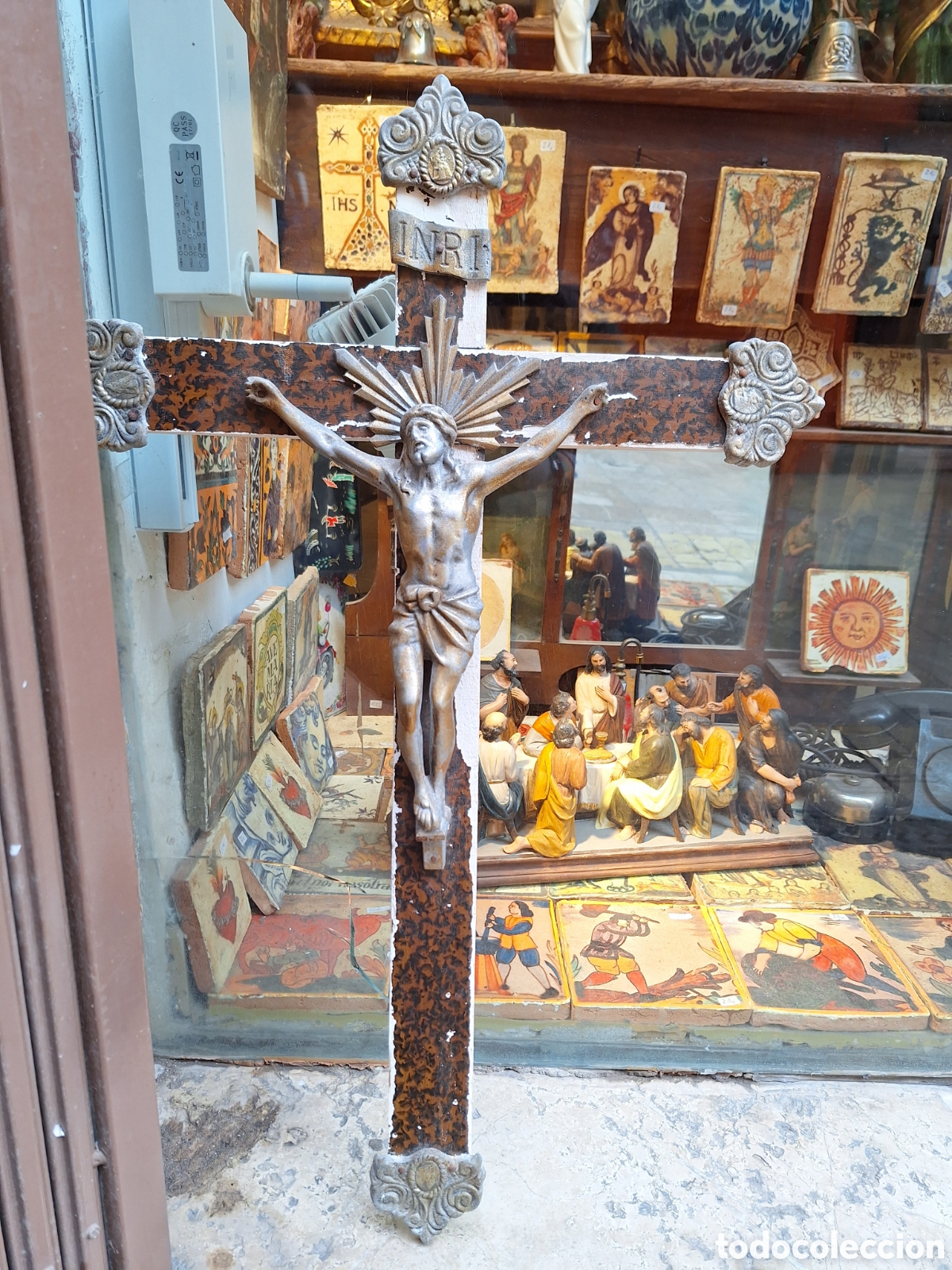 Antig&uuml;edades: Antiguo Crucifijo - Foto 1