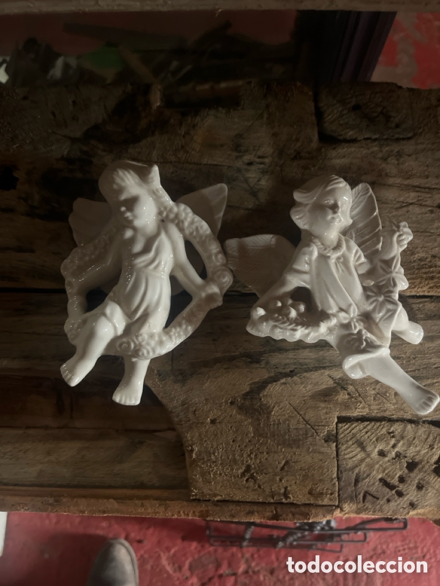 Antig&uuml;edades: Pareja de angelitos de loza - Foto 1