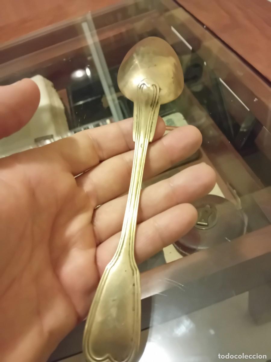 Antig&uuml;edades: Cuchar&oacute;n de bronce S xix - Foto 3