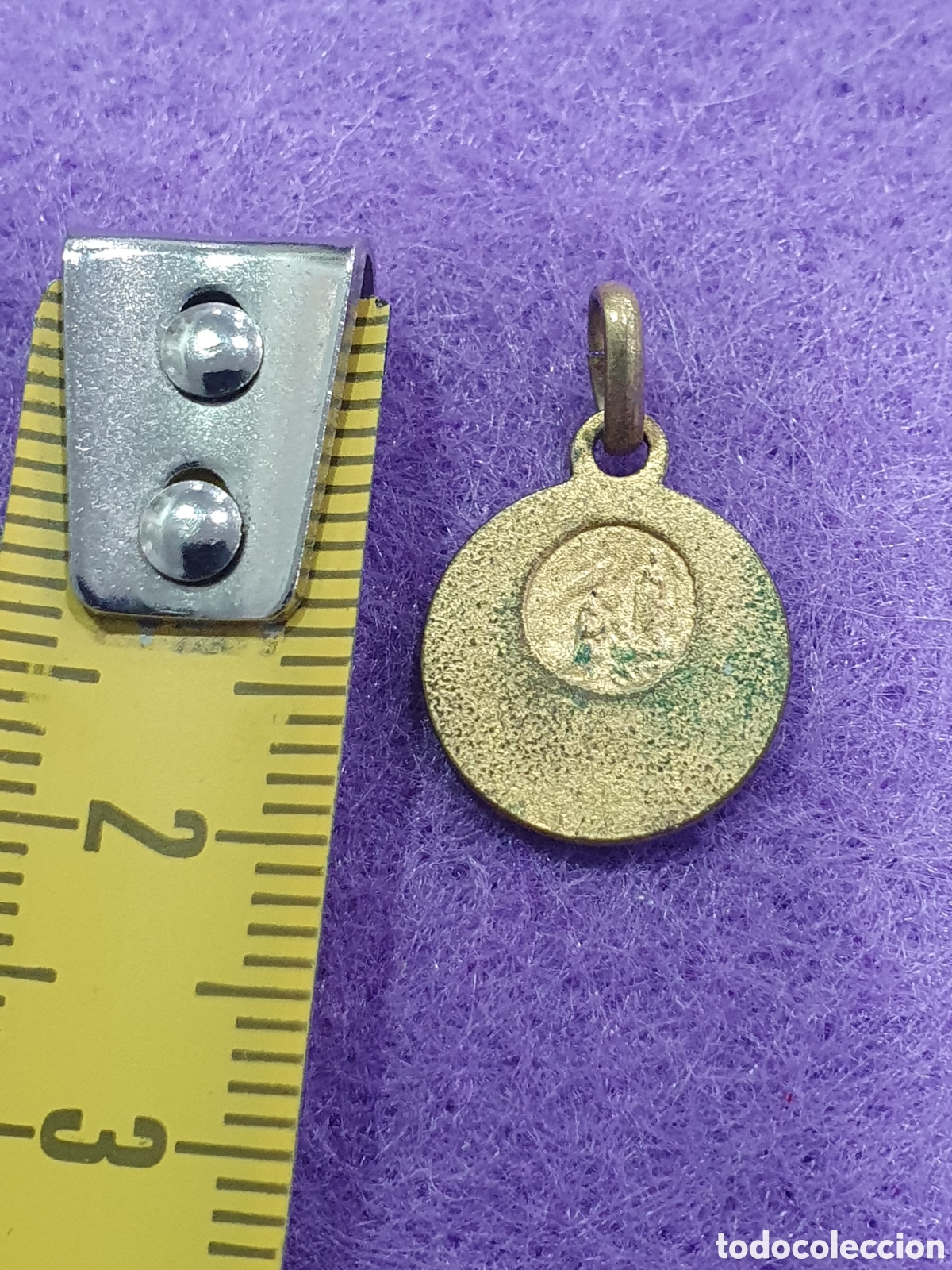Antig&uuml;edades: Medalla dorada Ave Maria. (L91) - Foto 2