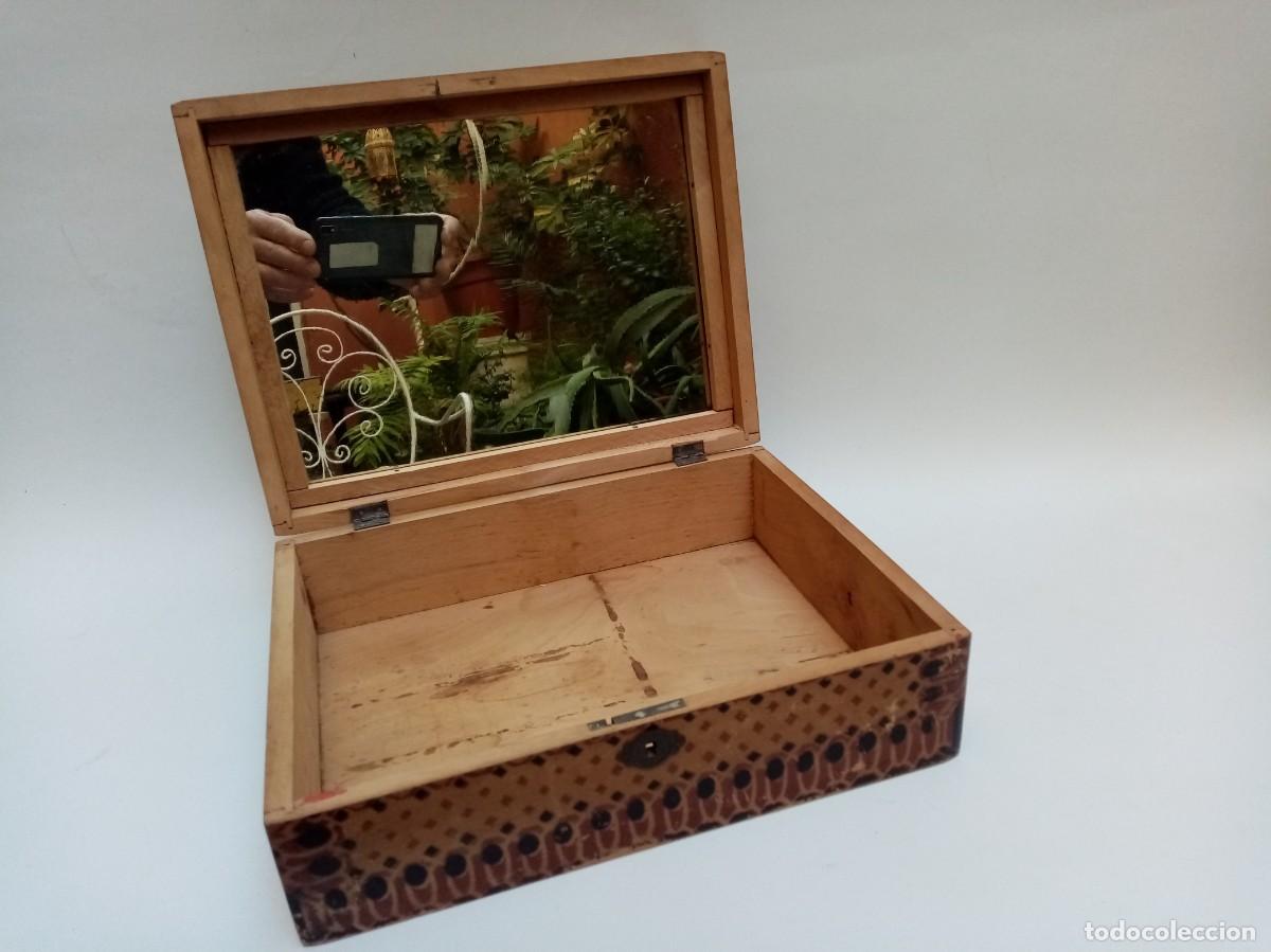 Antig&uuml;edades: caja antigua- - Foto 4