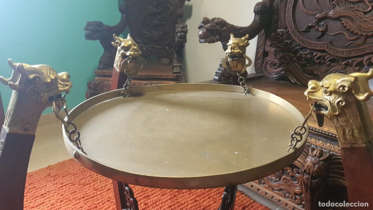 Antig&uuml;edades: Mesa centro cabeza metal dragones - Foto 9
