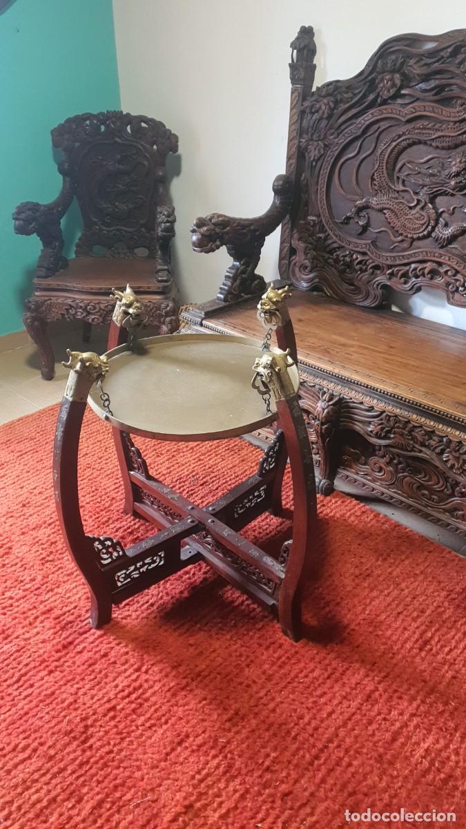 Antig&uuml;edades: Mesa centro cabeza metal dragones - Foto 11