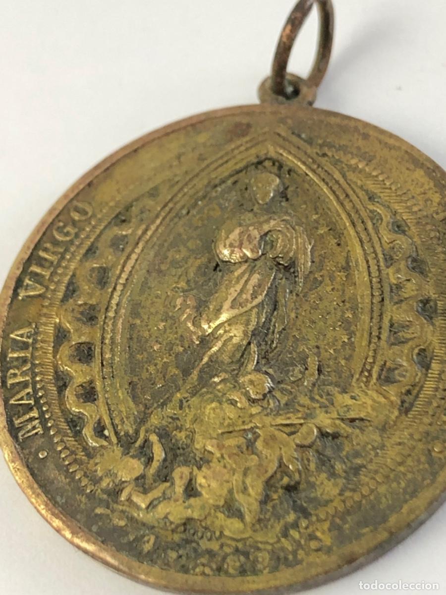 Antig&uuml;edades: Medalla antigua religiosa - Foto 3