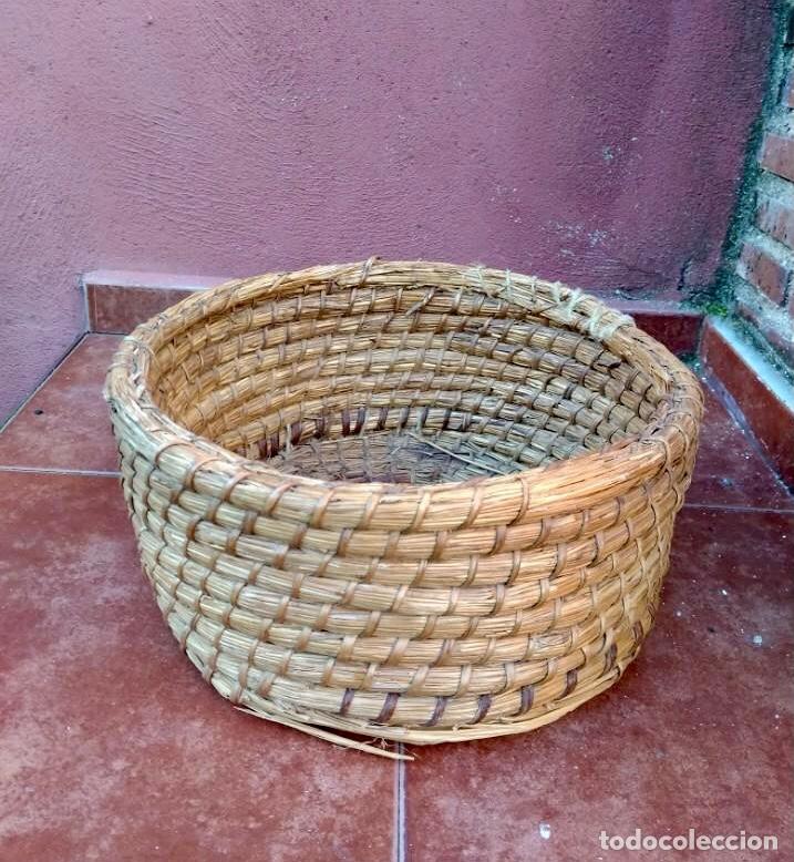 Antig&uuml;edades: CANASTO DE ESPARTO MUY ANTIGUO - Foto 1