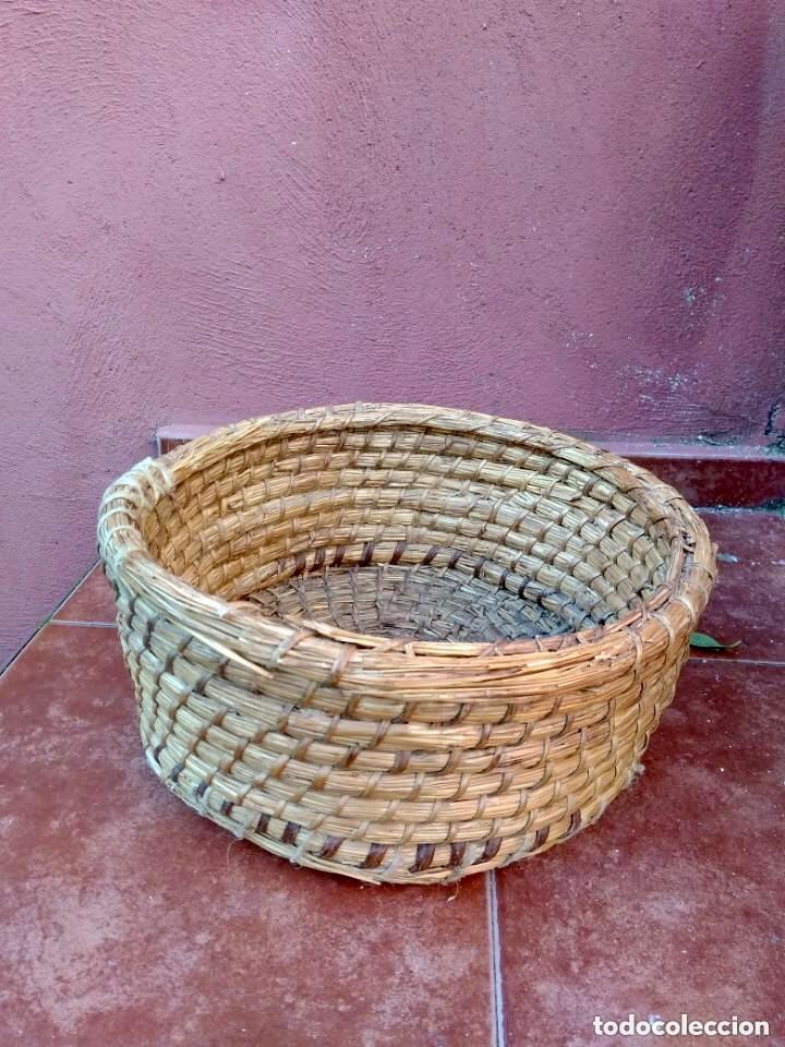 Antig&uuml;edades: CANASTO DE ESPARTO MUY ANTIGUO - Foto 3