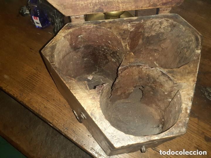 Antig&uuml;edades: Licorera de monasterio s. XVI - Foto 12