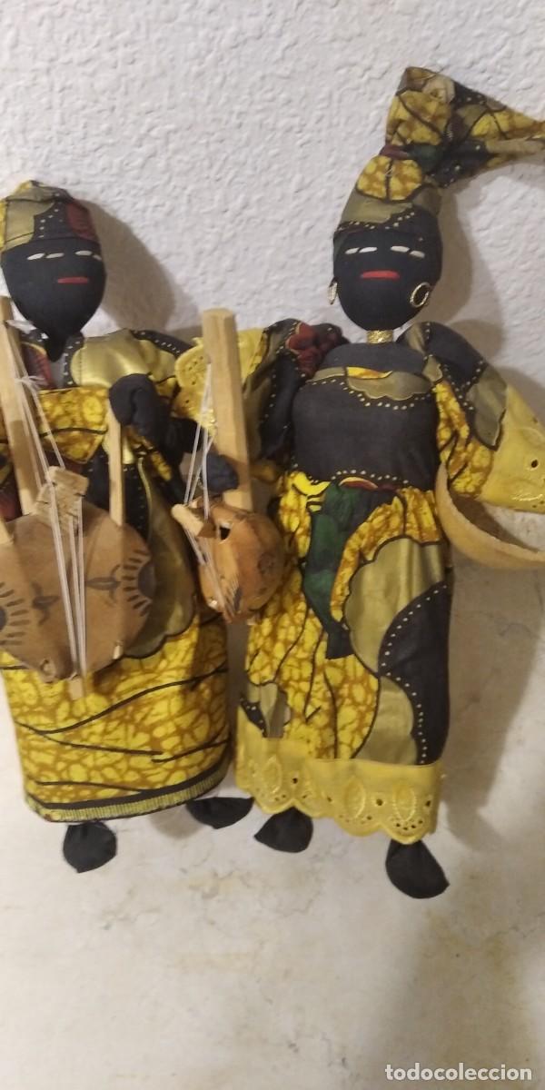 Antig&uuml;edades: MU&Ntilde;ECOS AFRICANOS DE TELA - Foto 1
