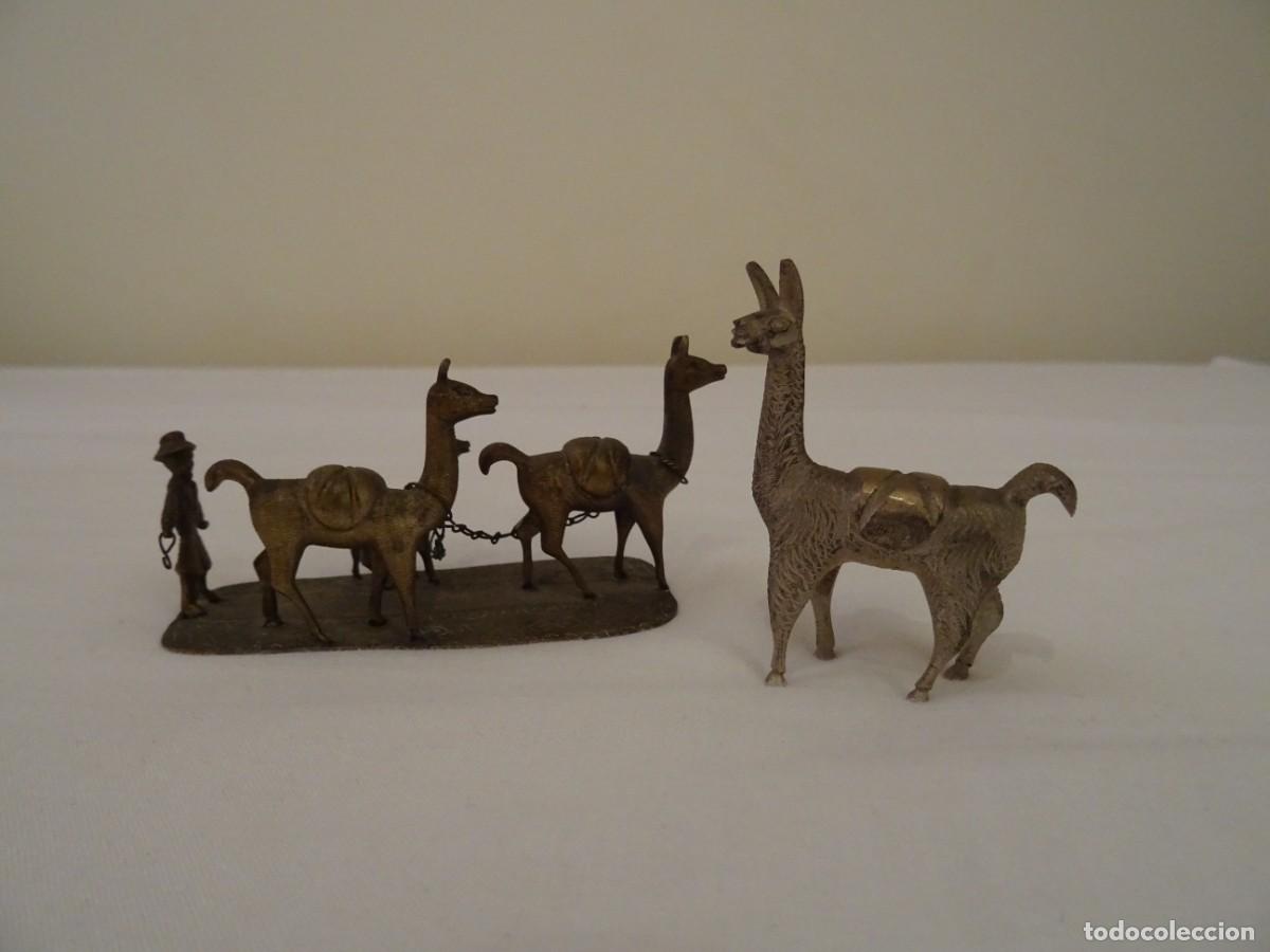 Antig&uuml;edades: Lote de objetos decorativos de metal - Foto 4