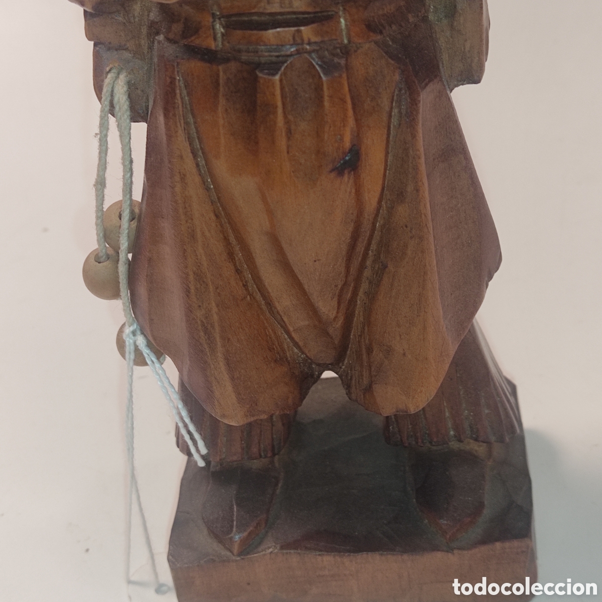 Antig&uuml;edades: FIGURA TALLADA EN MADERA. ALTURA 22,5cms - Foto 4