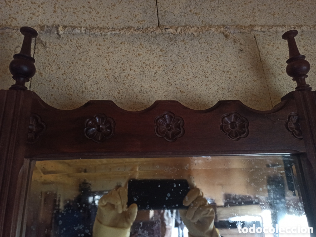 Antig&uuml;edades: Espejo rectangular con detalles tallados - Foto 2