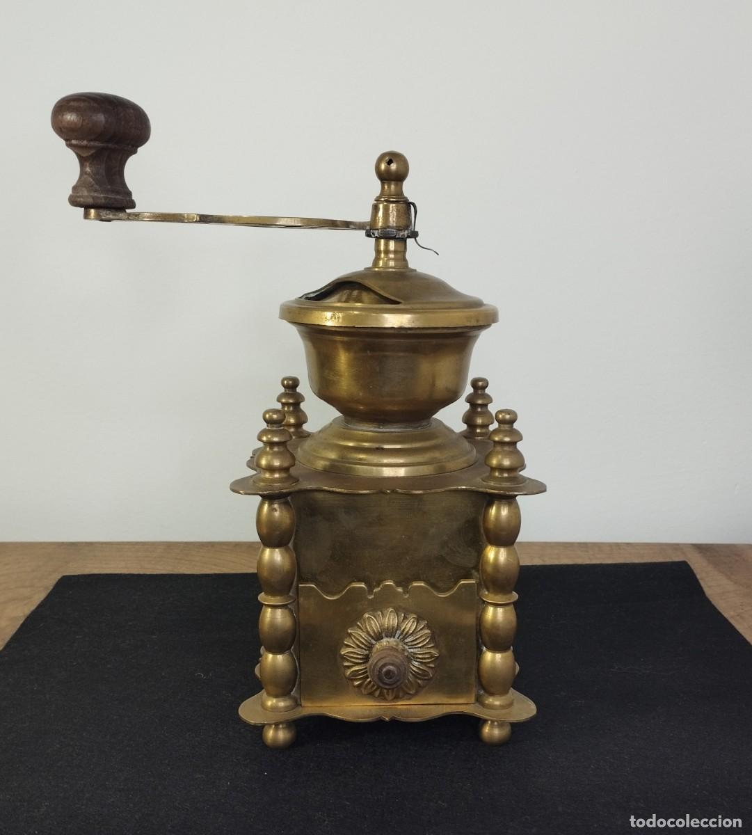 Antig&uuml;edades: Antiguo Molino de Caf&eacute; de Bronce/ Antique Bronze Coffee Grinder // jrsanchezantiques
